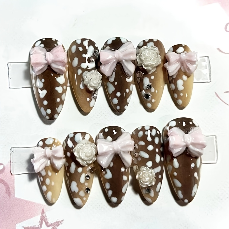 ชุดเล็บปลอมแบบกดติด 10 ชิ้น ลา - Nail Art Press On บทวิจารณ์และราคา